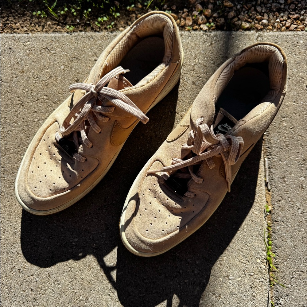 Nike Women’s Air Force 1 Sage Low 'Particle Beige'